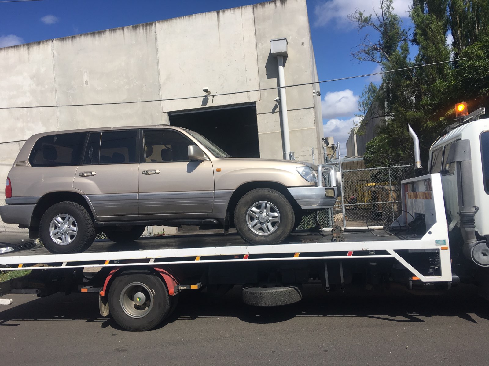 4WD Towing And Recovery Melbourne