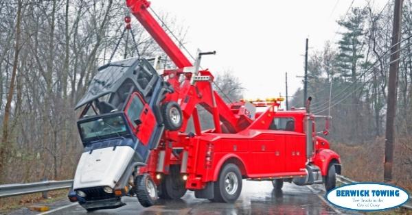 What Is The Difference Between Towing and Recovery Services