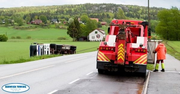 3 Reasons That Using a Tow Truck is the Best Way to Move an Overturned Vehicle