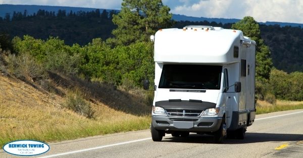 Need Roadside Assistance on Your RV Road Trip? Stay Safe with These 3 Tips